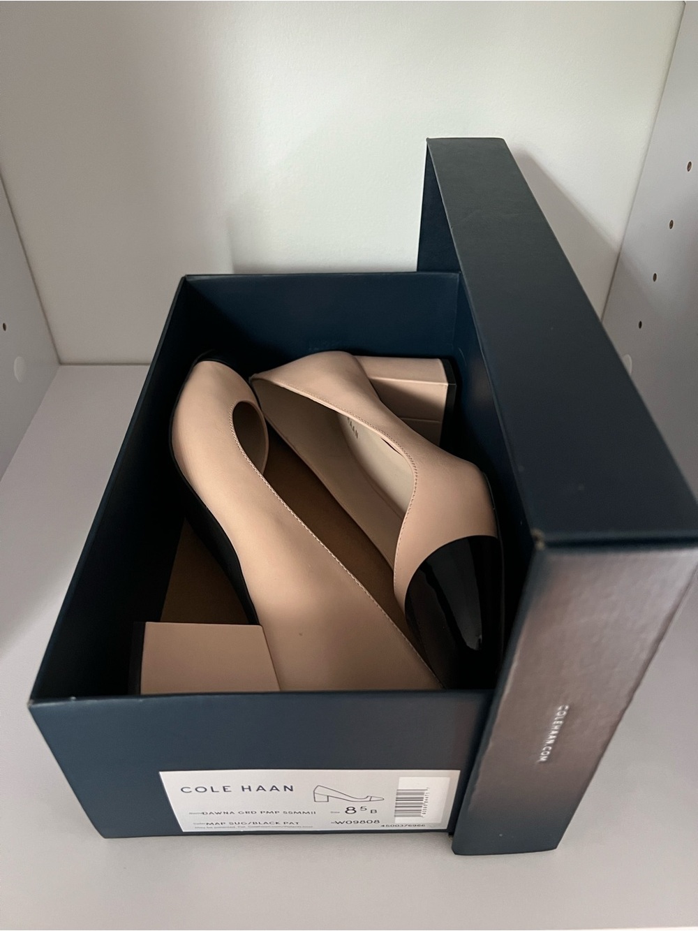 NIB Cole Haan Nude and Black Cap-Toe Block Heel Pumps - Picture 5 of 5